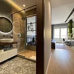 Retreat Apart Otel