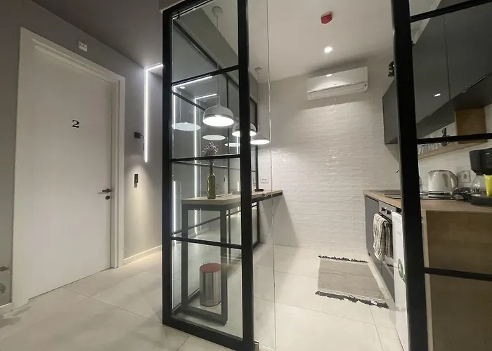 Retreat Aparthotel 4*