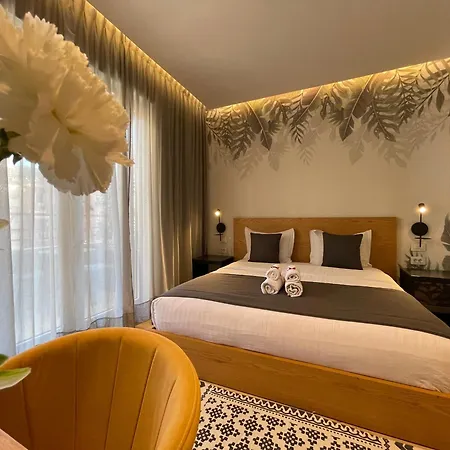 Retreat تيرانا