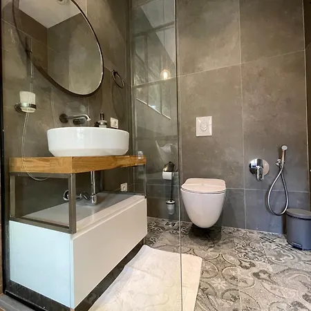 Retreat Tirana