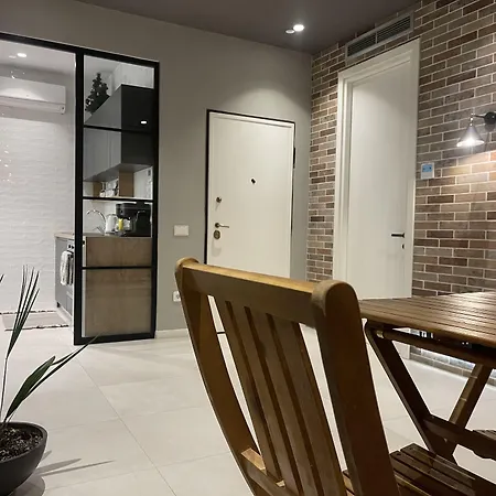 Retreat شقة فندقية تيرانا